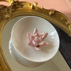 Francesca's Pink and White Succulent Jewelry Ring Dish